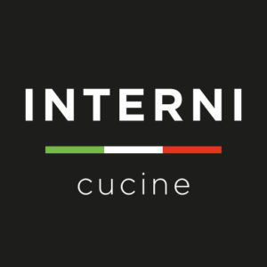 (c) Internicucine.com